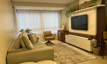 Apartamento semimobiliado, 2 dormitórios, suíte, 1 vaga de garagem, no Centro de Canoas