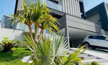 Sobrado com 3 dormitórios à venda, 230 m² por R$ 2.500.000,00 - Putim - São José dos Campos/SP