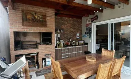 Sobrado com 2 dormitórios à venda, 220 m² por R$ 1.150.000,00 - Villa Branca - Jacareí/SP