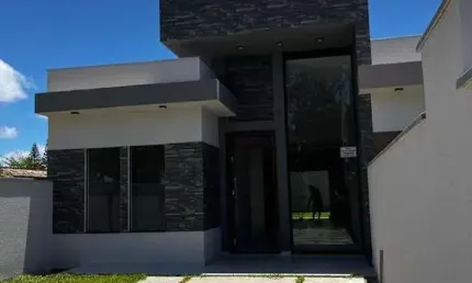 Casa a venda na praia de Barra do Sai, Itapoá, 500 metros do mar