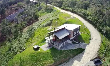 Casa de campo em Santo Amaro da Imperatriz, 3 quartos - Mobiliada (200m2)