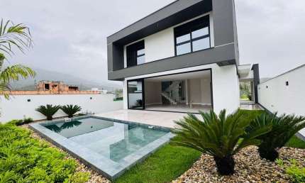 Casa 3 Dormitórios, Sendo 3 Suítes - Reserva da Pedra, 290m²