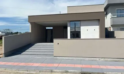 Casa com 3 quartos à venda na Avenida Nielsen Ubiratã Delfino José, 66, Bela Vista, Palhoça
