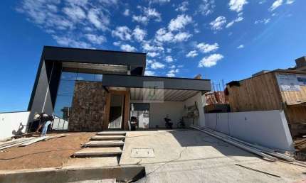 Casa com 3 quartos à venda na Rua Tomáz Domingos da Silveira, 6, São Sebastião, Palhoça