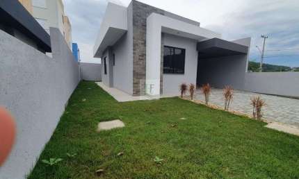 Casa com 3 quartos à venda na Rua Mathias Schell, 1, Sertão do Maruim, São José