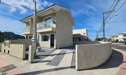 Casa com 2 quartos à venda na Rua Herondi Maran, 1, Bela Vista, Palhoça