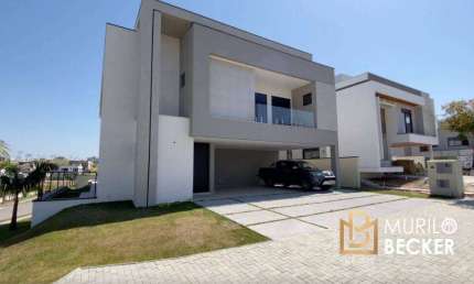 Casa para venda com 4 quartos em condomínio no Urabanova