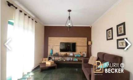 Casa com 4 quartos, sendo 2 suítes, a venda, 244 metros - CENTRO