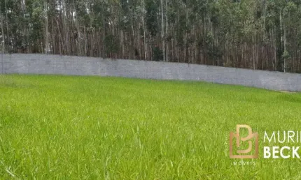 Terreno em condomínio fechado, 1000 metros, a venda no Centro de PARAIBUNA