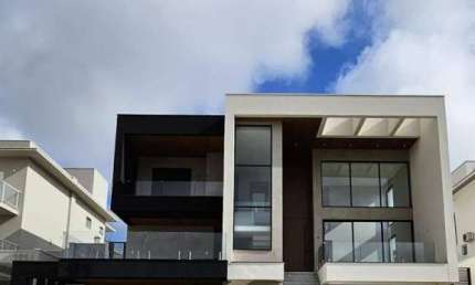 Casa com 4 suítes e escritório no Reserva do Paratehy (Urbanova)