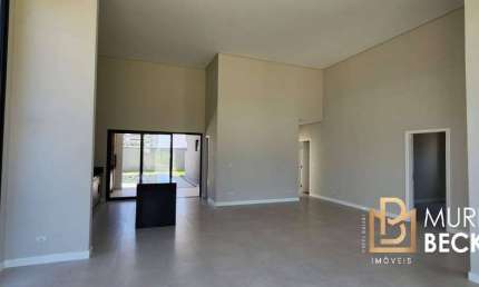 Casa térrea em condomínio 3 quartos 235m² - Urbanova