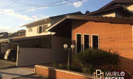 Casa a venda em condomínio fechado 3 quartos 1 Suíte -  Bairro Urbanova