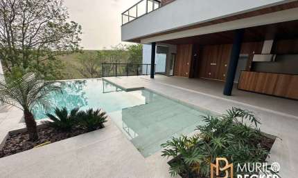 Casa em condomínio 4 suítes, 584m², a venda - Bairro Urbanova