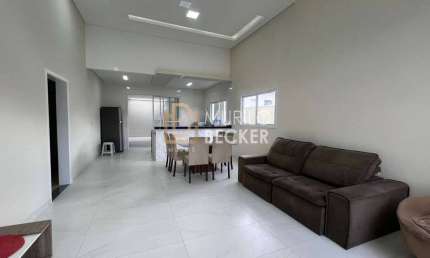 Casa  a venda em Condomínio Fechado 180m² - 3 quartos 1 suíte - Aruanã