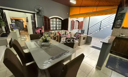 Casa a venda 3 quartos 165m² com Edícula - Bairro Vista Verde