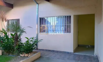 Casa Térrea para venda com 3 quartos no Bairro Jardim Emília