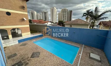 Casa  a venda com 3 quartos sendo 2 suites no  Bairro Jardim Esplanada