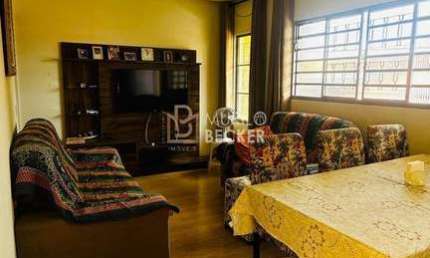 Casa a venda 187m² -  São 3 casas no mesmo terreno - Bairro C. de São José