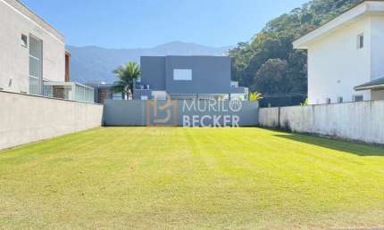 Terreno á venda de frente mar com 360 m² - Caraguatatuba