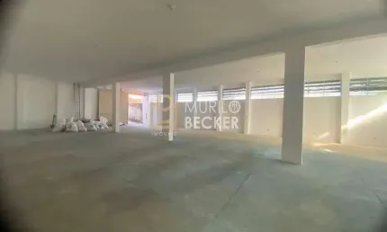Galpão para locação com 448m² no Jd Esperança em Jacareí