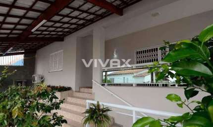 Casa com 4 quartos à venda na Rua Eurico Silva, Jardim Guanabara, Rio de Janeiro, 500 m2 por R$ 1.650.000