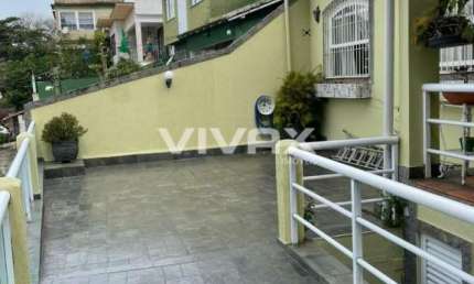 Casa com 3 quartos à venda na Rua Auvernia, Tauá, Rio de Janeiro, 400 m2 por R$ 850.000