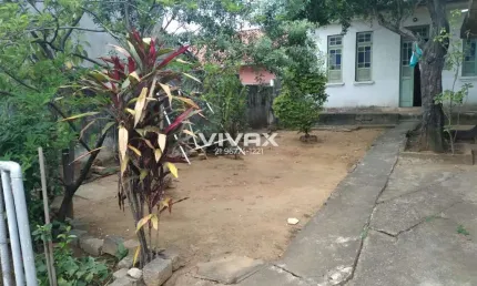 Casa com 2 quartos à venda na Rua Poconé, Encantado, Rio de Janeiro, 440 m2 por R$ 225.000