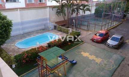 Apartamento com 3 quartos à venda na Rua Miguel Ângelo, Cachambi, Rio de Janeiro, 69 m2 por R$ 270.000