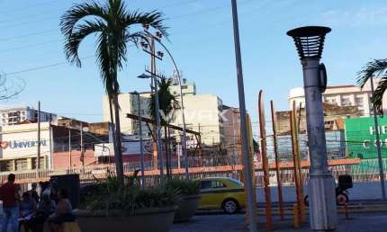 Ponto comercial para alugar na Rua Vinte e Quatro de Maio, Méier, Rio de Janeiro, 500 m2 por R$ 30.000