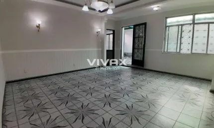 Casa com 2 quartos à venda na Rua Visconde de Itabaiana, Engenho Novo, Rio de Janeiro, 233 m2 por R$ 400.000