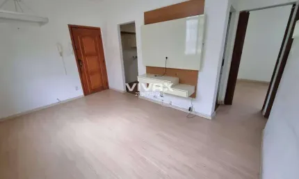 Apartamento com 2 quartos à venda na Rua Miguel Ângelo, Cachambi, Rio de Janeiro, 52 m2 por R$ 183.000