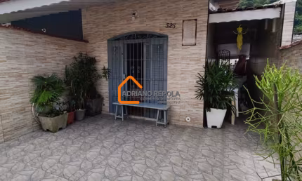 Casa com 2 quartos à venda na R. Mario Teixeira Monteiro, 200, Itaóca, Mongaguá