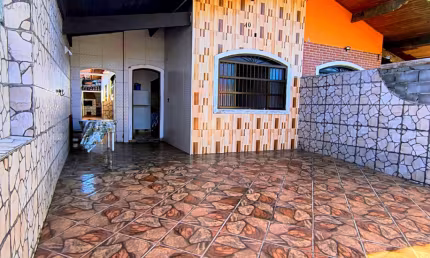 Casa com 2 quartos à venda na R. Noemi Marche De Souza, 41, Balneário Itaguaí, Mongaguá