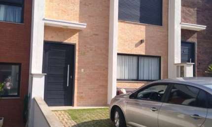 Casa em Condomínio para Locação em Valinhos, CHACARAS SILVANIA, 3 dormitórios, 3 suítes, 3 banheiros, 2 vagas