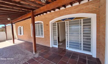 Casa para locação em valinhos, parque cecap, 3 dormitórios, 1 suíte, 3 banheiros, 2 vagas