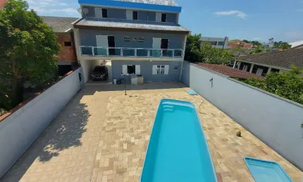 Casa com 8 quartos à venda na Guilherme Pequeno, 1036, Centro, Guaratuba