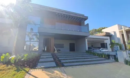 Sobrado com 4 suítes 360 m² à venda em Indaiatuba - SP