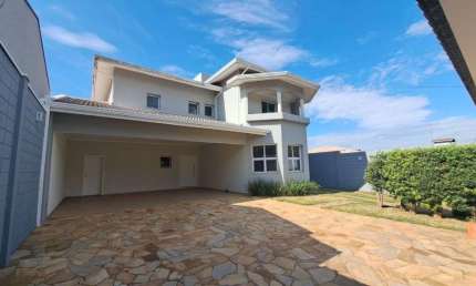 Sobrado com 6 quartos sendo 2 suítes à venda, 429 m² por R$ 2.500.000 - Vila Suíça - Indaiatuba/SP