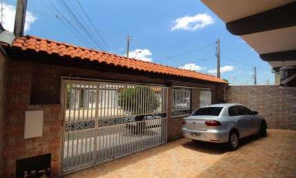 Sobrado com 3 dormitórios à venda, 191 m² por R$ 851.000 - Jardim Regina - Indaiatuba/SP