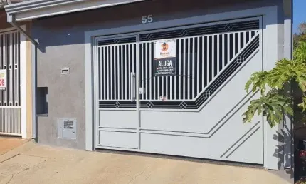 Casa com 2 dormitórios para alugar, 100 m² por R$ 2.103,24/mês - Centro - Cardeal/SP
