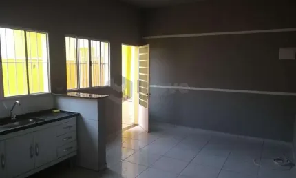 Casa com 1 dormitório para alugar, 35 m² por R$ 1.705,84 - Jardim União - Indaiatuba/SP