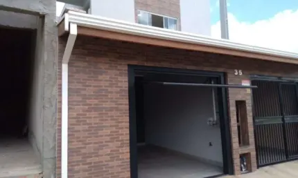 Casa com 2 dormitórios para alugar, 85 m² por R$ 2.966,19/mês - Jardim Veneza - Indaiatuba/SP