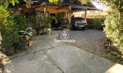 Casa para Venda em Joinville, Jardim Paraíso, 3 dormitórios, 1 banheiro, 2 vagas