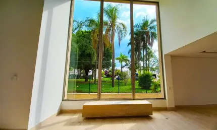 Belíssimo sobrado de 682m² no Alphaville Residencial I