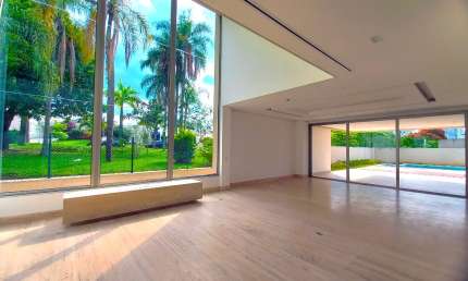 Belíssimo sobrado de 682m² no Alphaville Residencial I