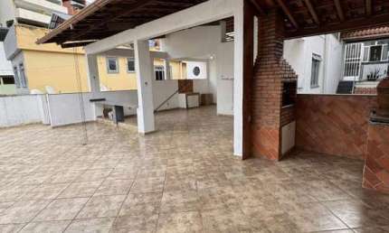 Casa para Venda em Juiz de Fora, São Mateus, 4 dormitórios, 1 suíte, 4 banheiros, 2 vagas