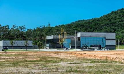Terreno à venda no Balneário Perequê, Porto Belo 