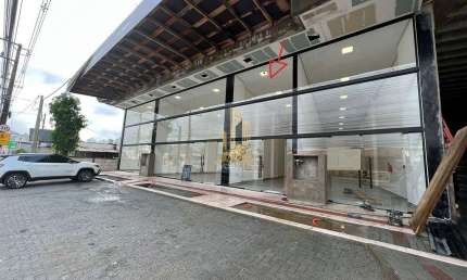 Sala comercial para alugar no Balneário Perequê, Porto Belo 