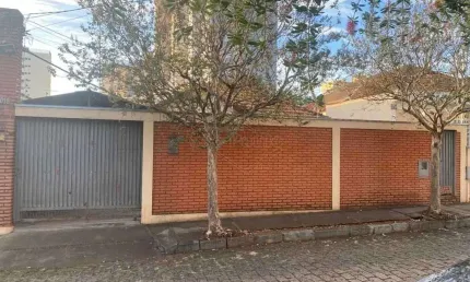 Casa com 2 quartos à venda no Centro, Araraquara , 205 m2 por R$ 350.000