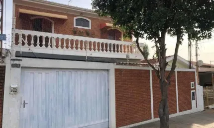 Casa com 5 quartos à venda na Vila Yamada, Araraquara , 196 m2 por R$ 600.000